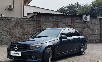 Mercedes-Benz C-Класс 2010 года за 4 900 000 тг. в Алматы фото 1