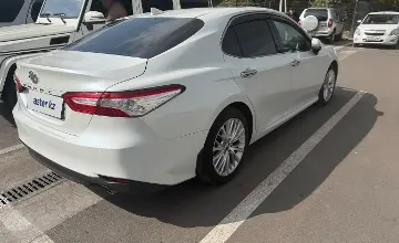 Toyota Camry 2018 года за 11 780 000 тг. в Алматы фото 3