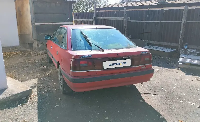 Mazda 626 1988 года за 500 000 тг. в Караганда фото 2