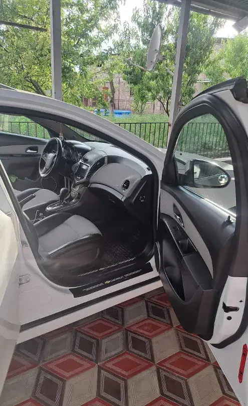 Chevrolet Cruze 2013 года за 5 200 000 тг. в Туркестанская область фото 4