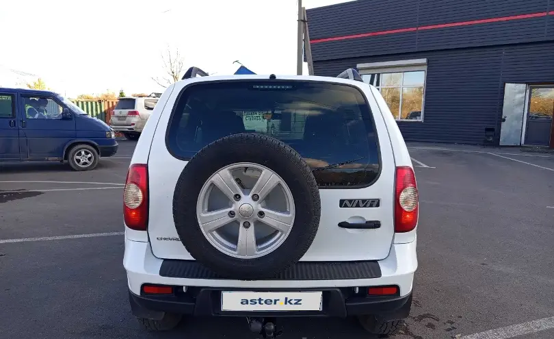 Chevrolet Niva 2015 года за 3 300 000 тг. в Карагандинская область фото 5