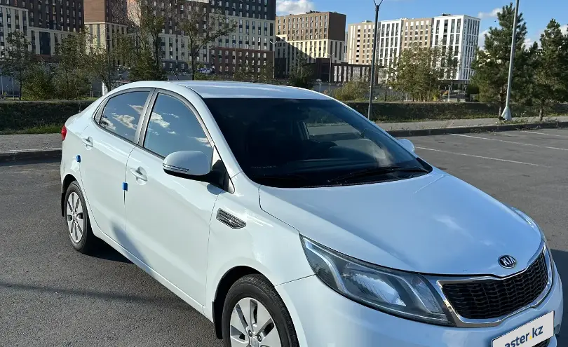 Kia Rio 2013 года за 4 300 000 тг. в Астана фото 3