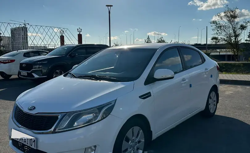 Kia Rio 2013 года за 4 300 000 тг. в Астана