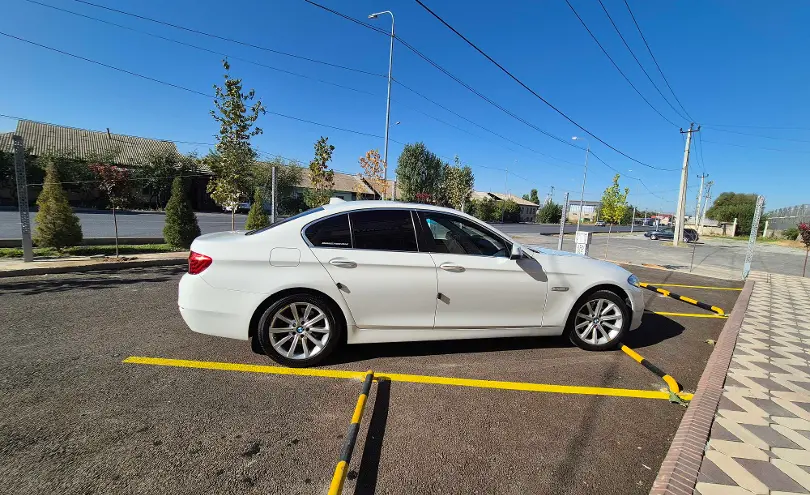 BMW 5 серии 2015 года за 10 500 000 тг. в Шымкент фото 3