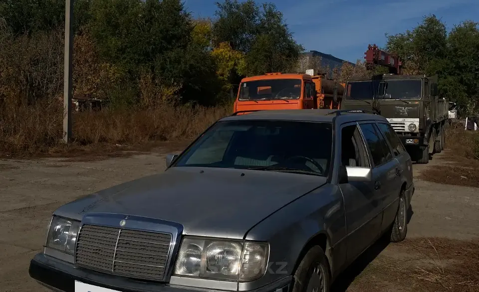 Mercedes-Benz E-Класс 1994 года за 1 500 000 тг. в Уральск