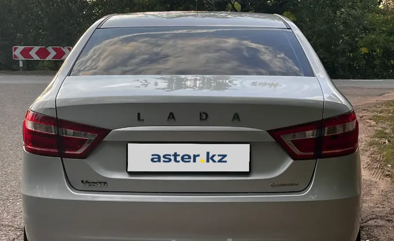 LADA (ВАЗ) Vesta 2018 года за 5 300 000 тг. в Уральск фото 5