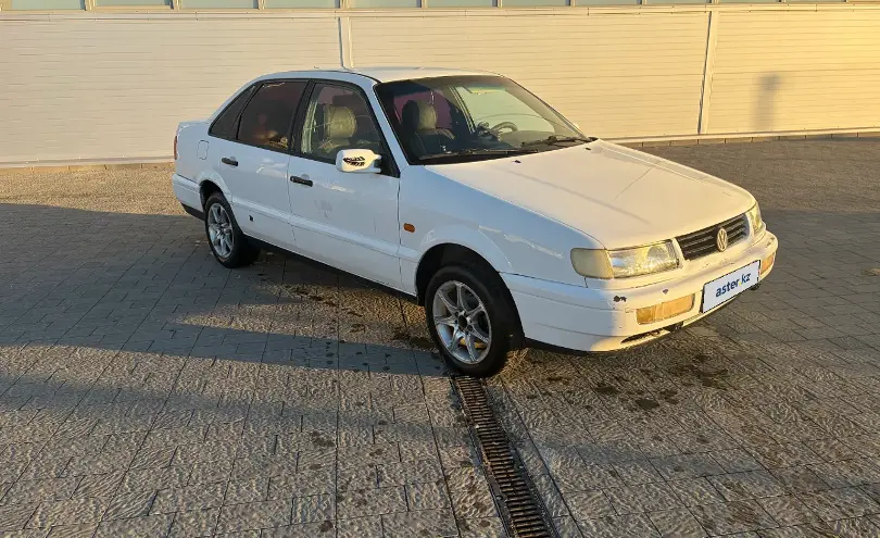 Volkswagen Passat 1995 года за 1 100 000 тг. в Актобе фото 3