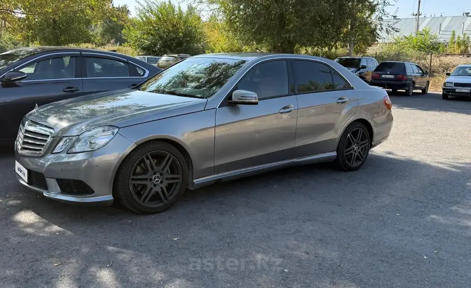 Mercedes-Benz E-Класс 2011 года за 6 000 000 тг. в Тараз