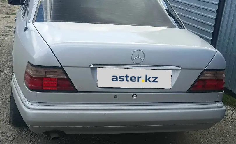 Mercedes-Benz E-Класс 1994 года за 1 850 000 тг. в Костанайская область фото 3