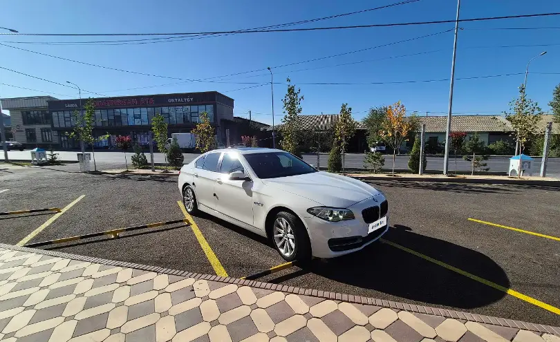 BMW 5 серии 2015 года за 10 500 000 тг. в Шымкент фото 2