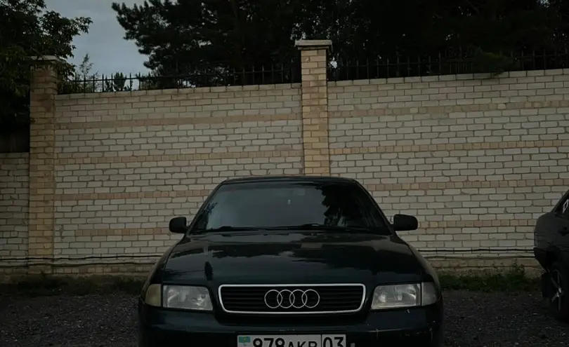 Audi A4 1994 года за 1 350 000 тг. в Астана