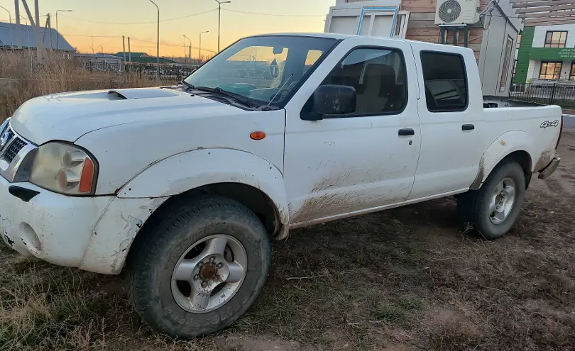 Nissan NP300 2012 года за 3 000 000 тг. в Астана фото 1