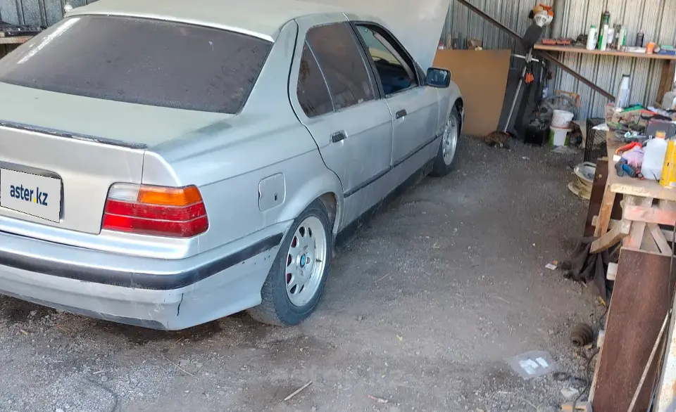 BMW 3 серии 1992 года за 260 000 тг. в Алматы