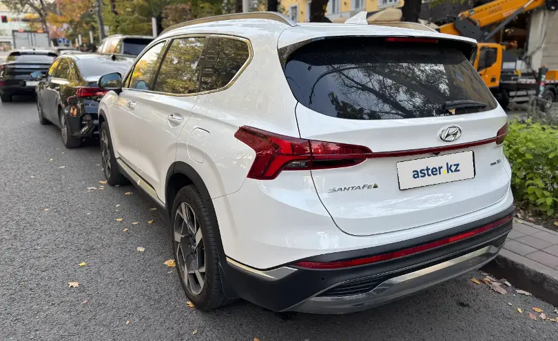 Hyundai Santa Fe 2023 года за 17 000 000 тг. в Алматы фото 4