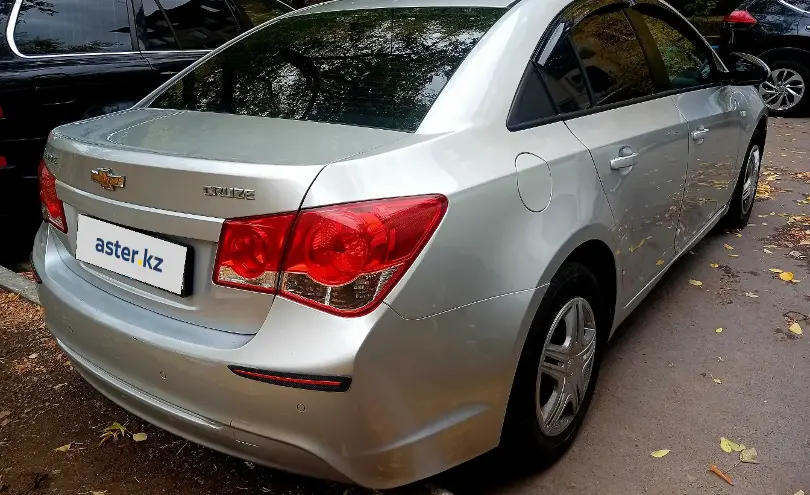 Chevrolet Cruze 2012 года за 3 200 000 тг. в Караганда фото 4