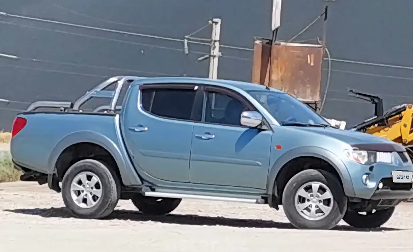 Mitsubishi L200 2009 года за 7 000 000 тг. в Алматы фото 2