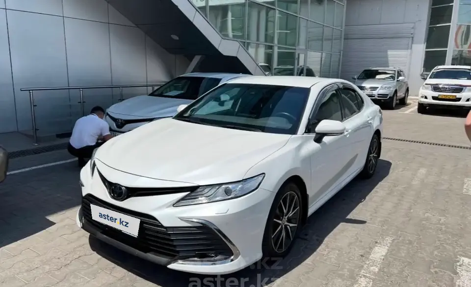 Toyota Camry 2022 года за 17 000 000 тг. в Алматы