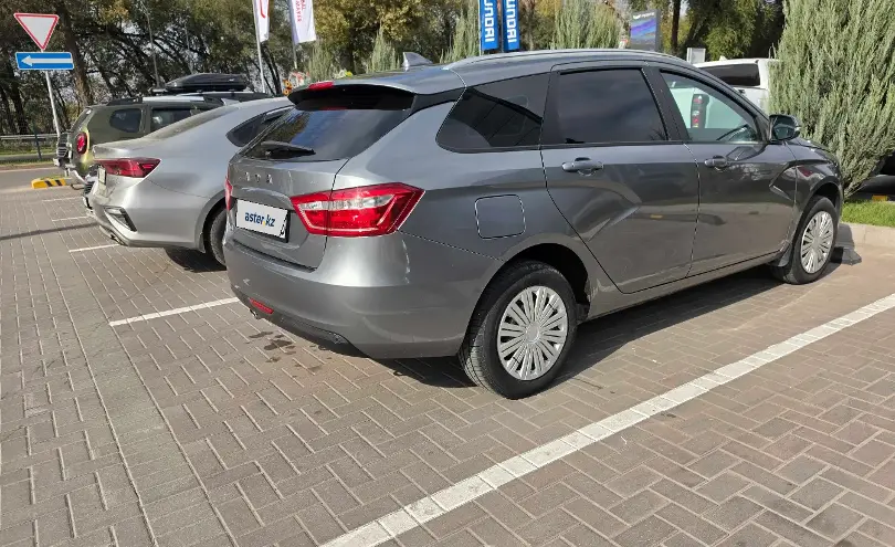 LADA (ВАЗ) Vesta 2018 года за 4 200 000 тг. в Алматы фото 4