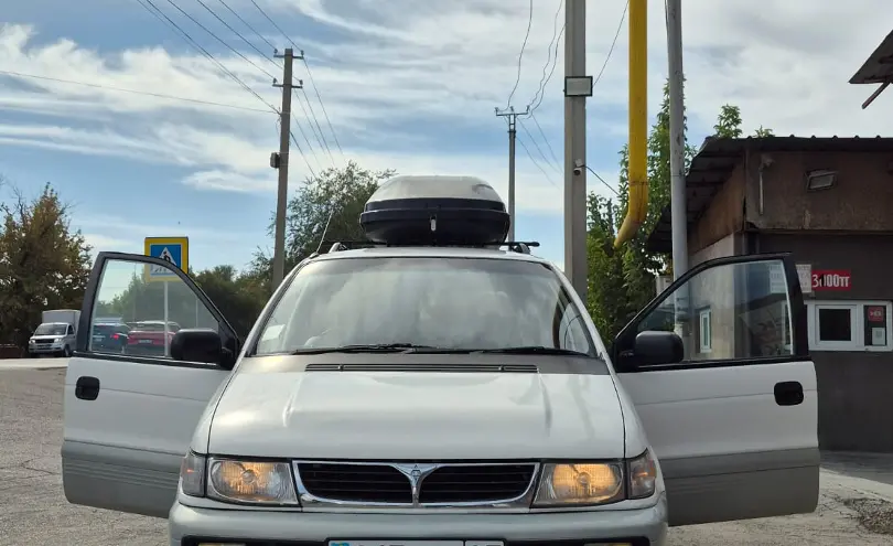 Mitsubishi Chariot 1996 года за 2 100 000 тг. в Алматы