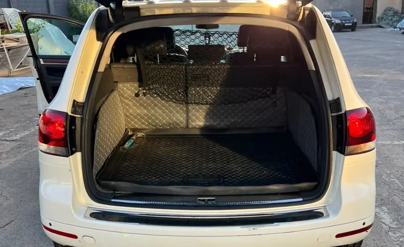 Volkswagen Touareg 2004 года за 4 500 000 тг. в Алматы фото 4