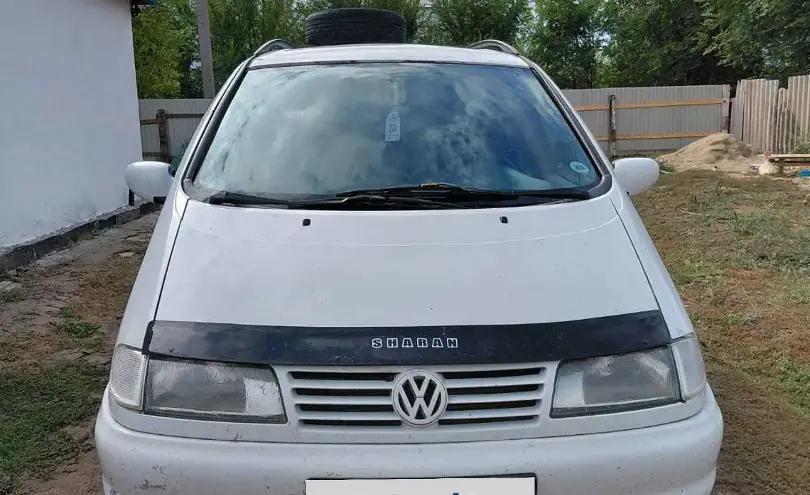 Volkswagen Sharan 1997 года за 2 500 000 тг. в Актюбинская область фото 2