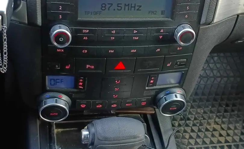 Volkswagen Touareg 2006 года за 3 300 000 тг. в Алматинская область фото 5