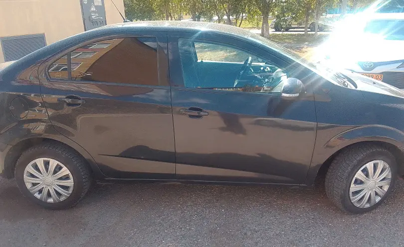Chevrolet Aveo 2013 года за 2 600 000 тг. в Астана фото 2