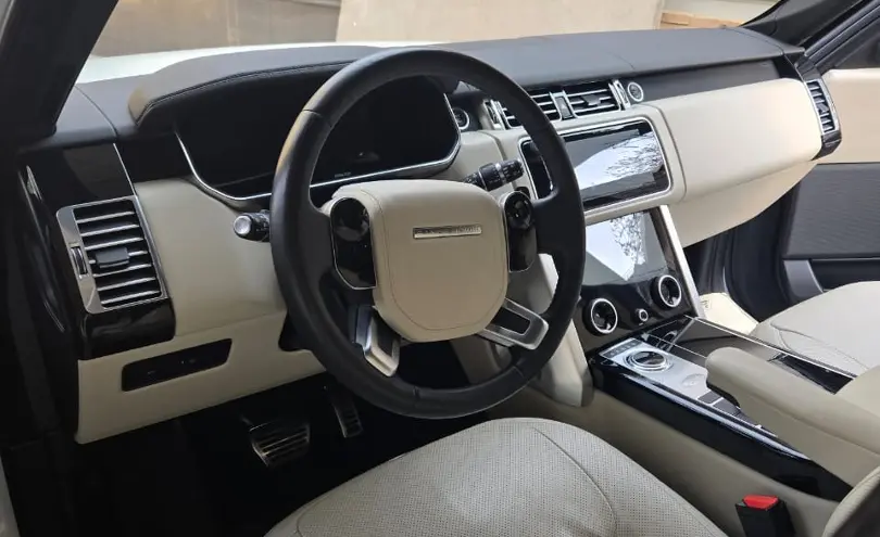 Land Rover Range Rover 2021 года за 39 000 000 тг. в Алматы фото 3