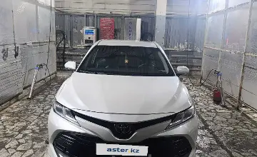 Toyota Camry 2019 года за 10 000 000 тг. в Павлодарская область фото 2