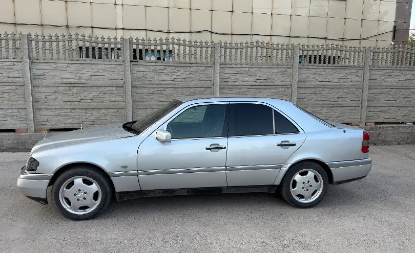Mercedes-Benz C-Класс 1995 года за 2 500 000 тг. в Астана фото 4