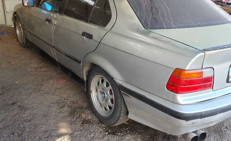 BMW 3 серии 1992 года за 260 000 тг. в Алматы фото 3
