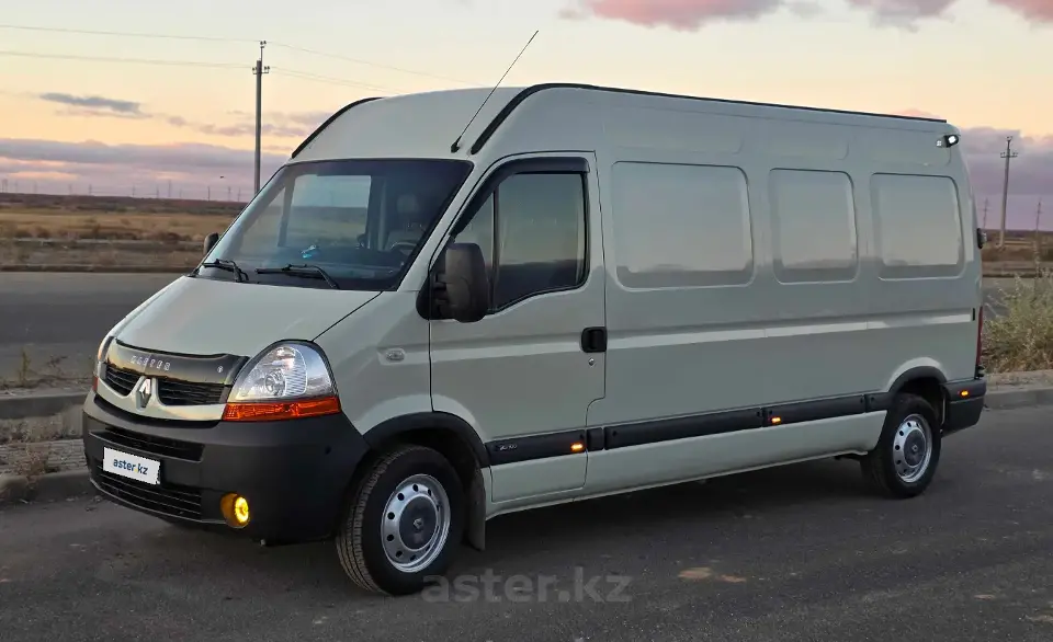Renault Master 2003 года за 6 500 000 тг. в Астана