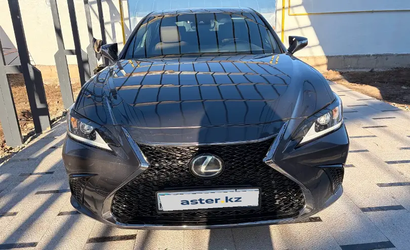Lexus ES 2022 года за 19 000 000 тг. в Астана фото 2