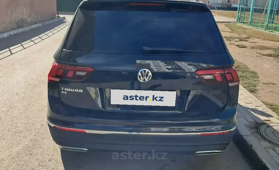 Volkswagen Tiguan 2021 года за 9 500 000 тг. в Семей фото 5
