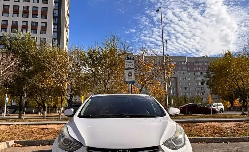 Hyundai Elantra 2015 года за 7 000 000 тг. в Астана фото 2