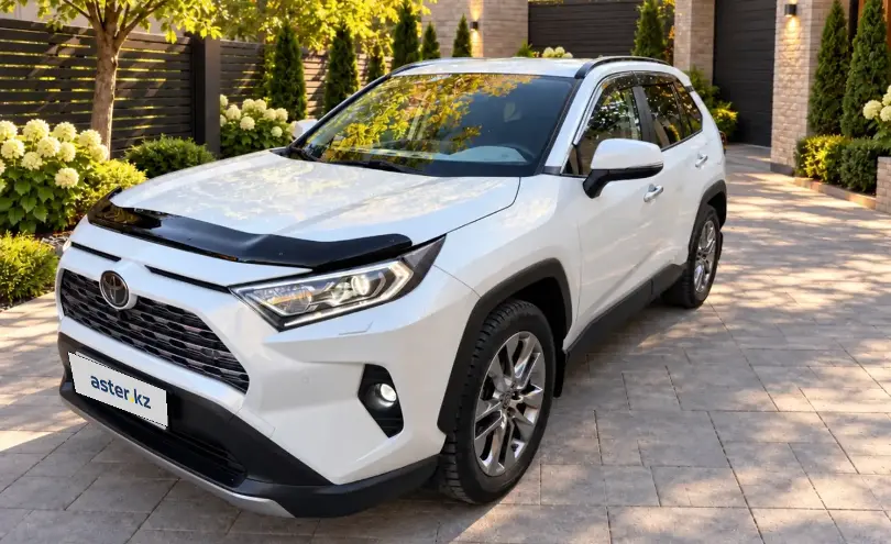 Toyota RAV4 2020 года за 15 000 000 тг. в Карагандинская область фото 1