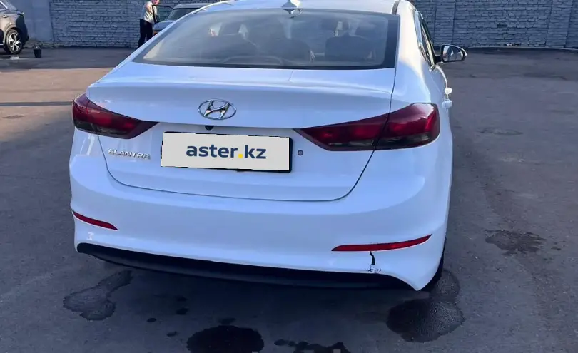 Hyundai Elantra 2018 года за 5 000 000 тг. в Карагандинская область фото 3