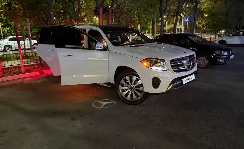 Mercedes-Benz GLS 2017 года за 19 500 000 тг. в Астана фото 3