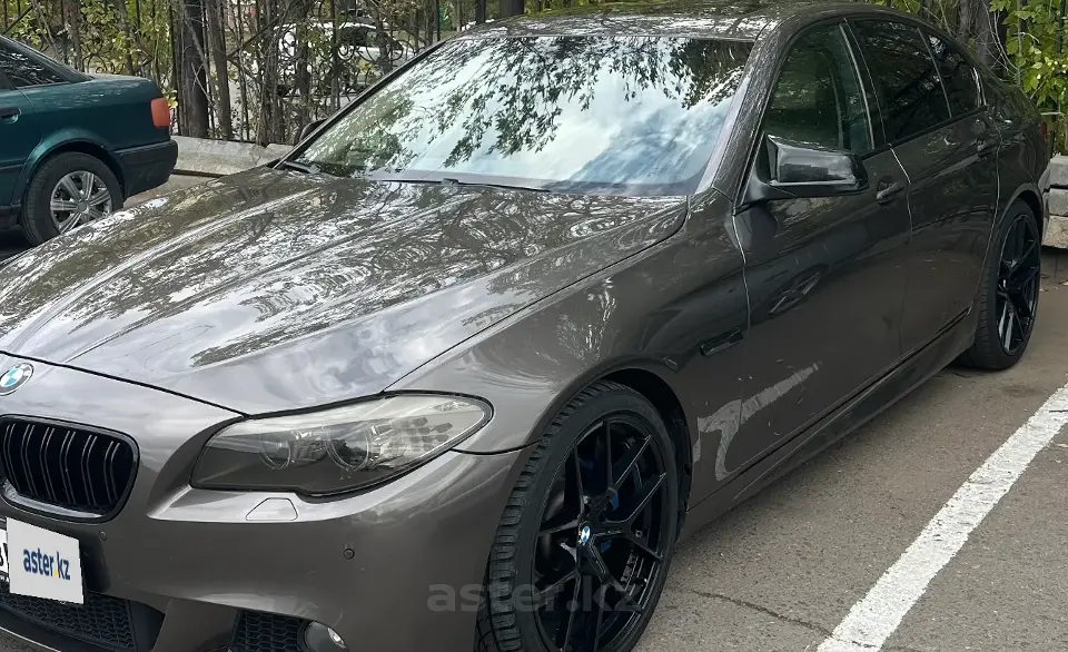 BMW 5 серии 2010 года за 9 900 000 тг. в Астана