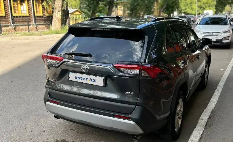 Toyota RAV4 2021 года за 14 000 000 тг. в Астана фото 4