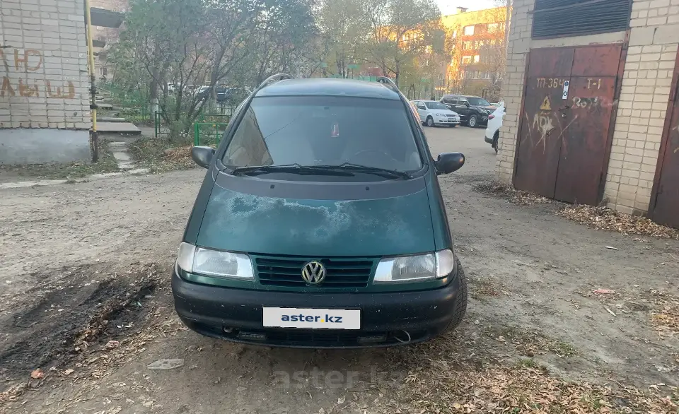 Volkswagen Sharan 1996 года за 1 800 000 тг. в Петропавловск
