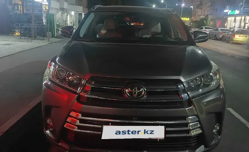 Toyota Highlander 2019 года за 20 000 000 тг. в Талдыкорган фото 4