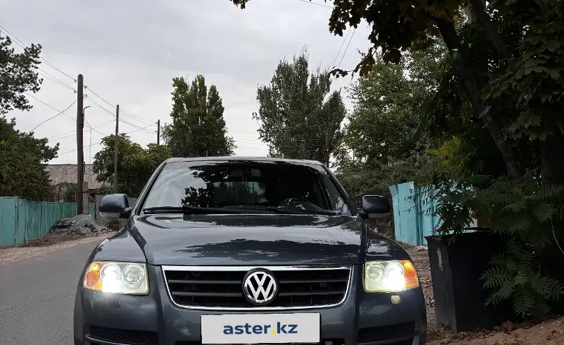 Volkswagen Touareg 2003 года за 4 500 000 тг. в Алматы фото 2