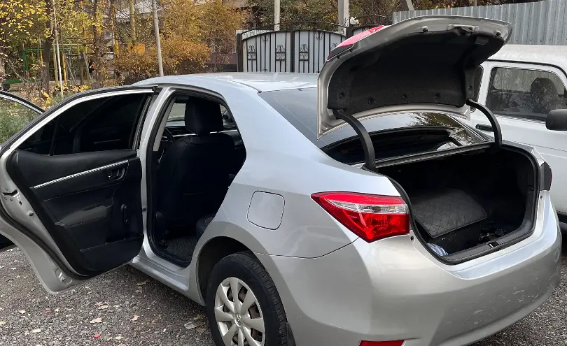 Toyota Corolla 2014 года за 5 800 000 тг. в Алматы фото 3