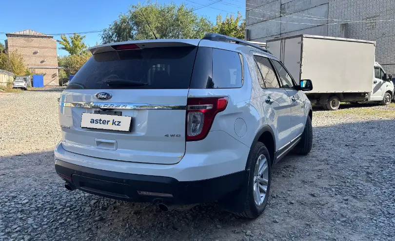 Ford Explorer 2012 года за 8 000 000 тг. в Уральск фото 4