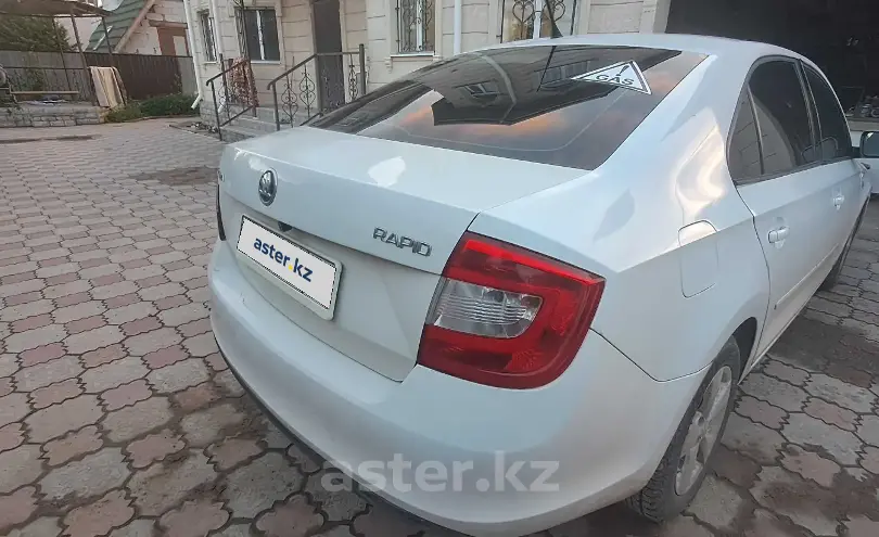 Skoda Rapid 2012 года за 3 000 000 тг. в Актюбинская область фото 3