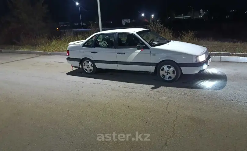 Volkswagen Passat 1992 года за 800 000 тг. в Павлодарская область фото 2