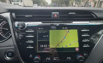 Toyota Camry 2018 года за 11 780 000 тг. в Алматы фото 4