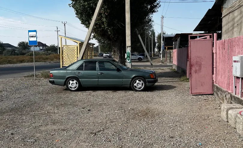 Mercedes-Benz E-Класс 1993 года за 2 000 000 тг. в Жамбылская область фото 2
