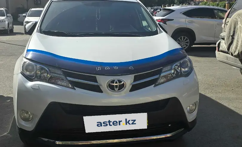 Toyota RAV4 2015 года за 12 900 000 тг. в Семей фото 1